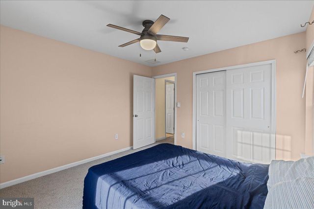 246 BRINLEY DR, Pennington, NJ 08534