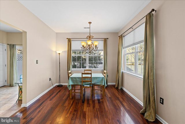 246 BRINLEY DR, Pennington, NJ 08534