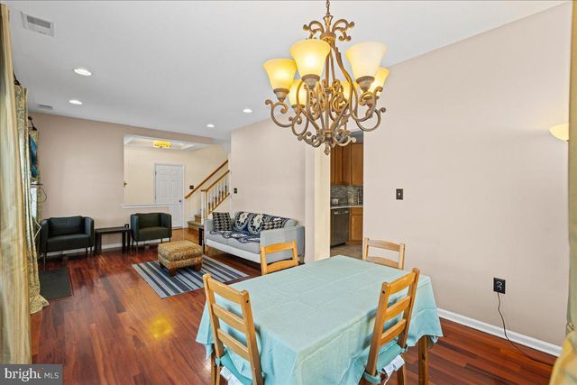 246 BRINLEY DR, Pennington, NJ 08534