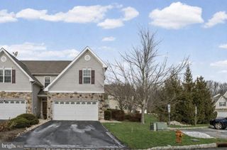 246 BRINLEY DR, Pennington, NJ 08534