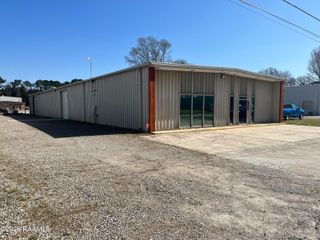 319 Industrial Parkway, Lafayette, LA 70508