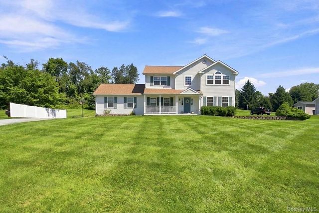 26 Gabriels Path, Poughquag, NY 12570