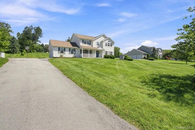 26 Gabriels Path, Poughquag, NY 12570