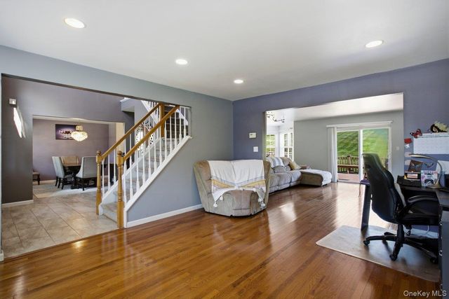 26 Gabriels Path, Poughquag, NY 12570