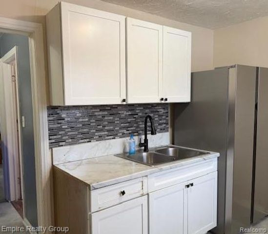 9665 Coyle Street, Detroit, MI 48227