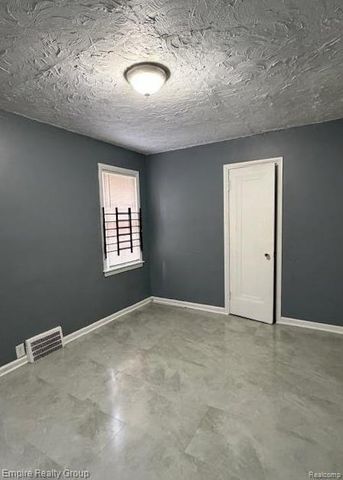 9665 Coyle Street, Detroit, MI 48227