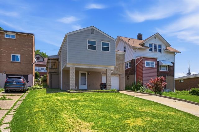 5138 Delford St, Lincoln Place, PA 15207