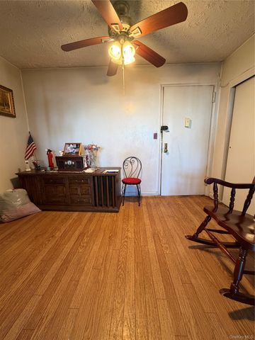 33-04 Junction Blvd 6L, Jackson Heights, NY 11372