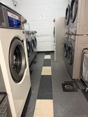 33-04 Junction Blvd 6L, Jackson Heights, NY 11372