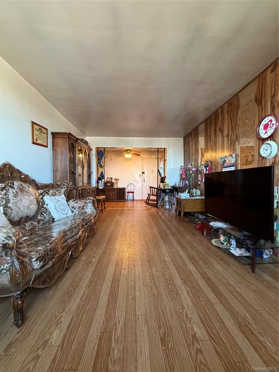 33-04 Junction Blvd 6L, Jackson Heights, NY 11372 — photo 4
