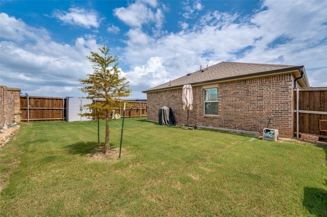 14081 Earlham Street, Pilot Point, TX 76258