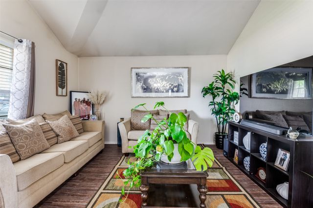 1107 Inglewood Drive, Mansfield, TX 76063