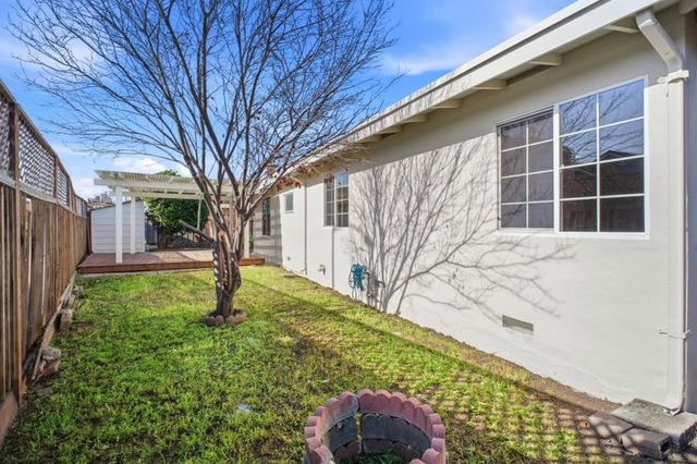 596 Perkins Drive, San Lorenzo, CA 94541