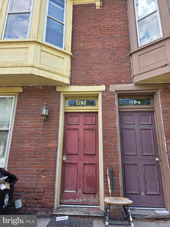 1192 BAILEY ST, Harrisburg, PA 17103