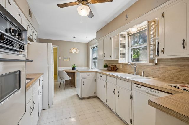 3240 Chapel Downs Drive, Dallas, TX 75229