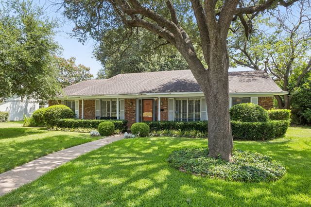 3240 Chapel Downs Drive, Dallas, TX 75229