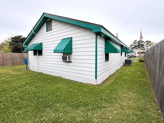 1418 Third St N, Morgan City, LA 70380