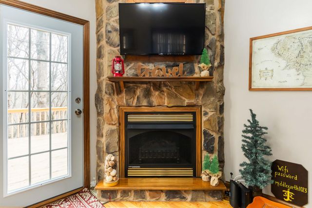 214 Enchanted Forest Way, Burnside, KY 42519