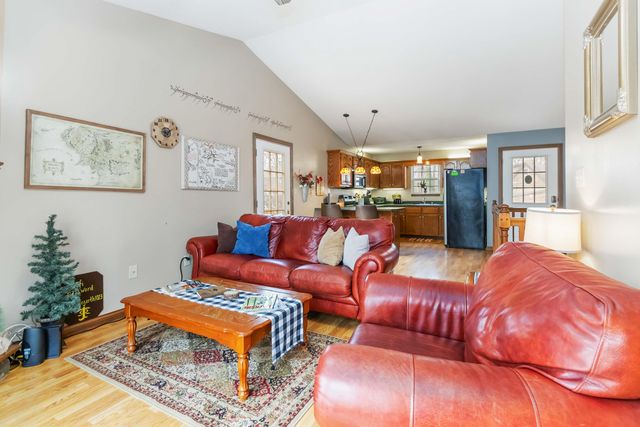 214 Enchanted Forest Way, Burnside, KY 42519