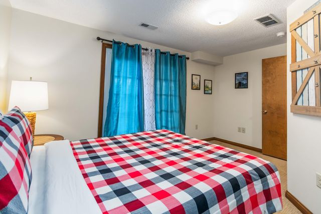 214 Enchanted Forest Way, Burnside, KY 42519