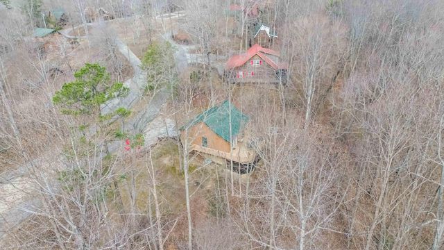 214 Enchanted Forest Way, Burnside, KY 42519