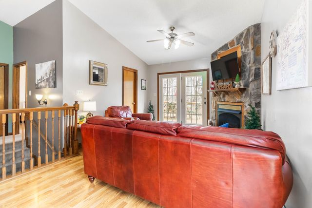 214 Enchanted Forest Way, Burnside, KY 42519