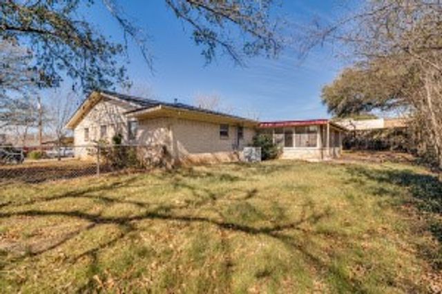 101 N Shannon Street, Kaufman, TX 75142