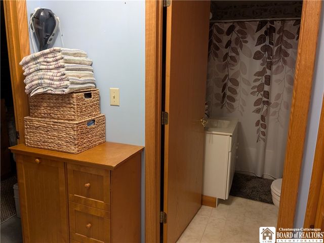 2721 Smith Hollow Road, Hinsdale, NY 14760