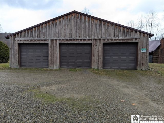 2721 Smith Hollow Road, Hinsdale, NY 14760