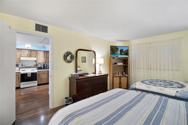 14001 GULF BOULEVARD 207, Madeira Beach, FL 33708