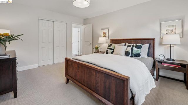 6785 Aitken Dr, Oakland, CA 94611