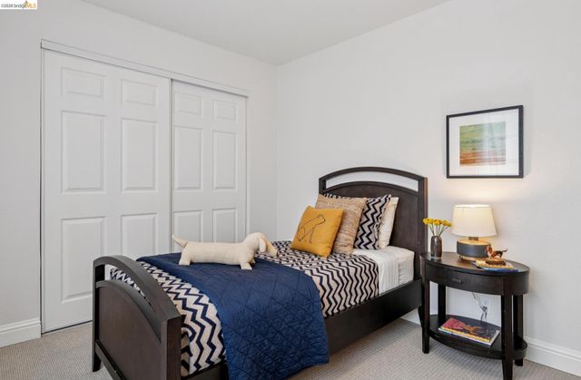 6785 Aitken Dr, Oakland, CA 94611