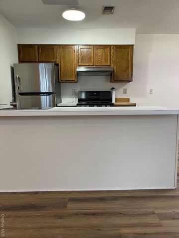 46 Homestead Village Drive, Warwick, NY 10990