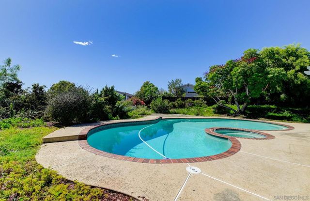 10007 Resmar Pl, La Mesa, CA 91941