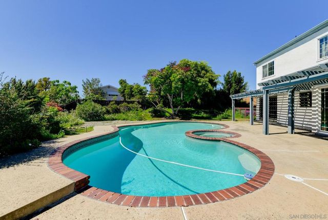 10007 Resmar Pl, La Mesa, CA 91941