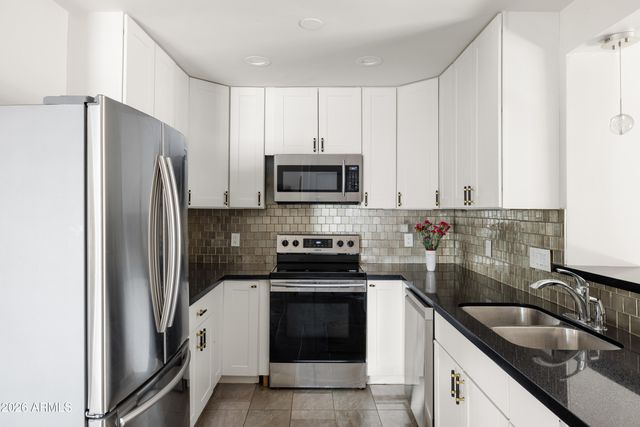 1118 E COLTER Street, Phoenix, AZ 85014