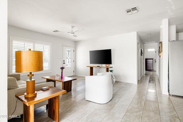 1118 E COLTER Street, Phoenix, AZ 85014