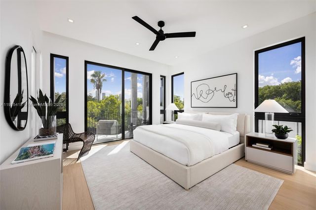 86 SW 28th Rd 7, Miami, FL 33129