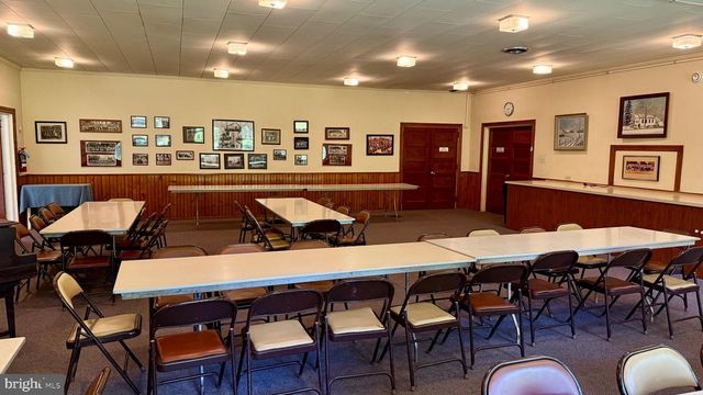 1142 APPLE RD, Quakertown, PA 18951