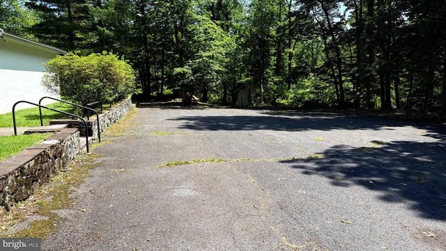 1142 APPLE RD, Quakertown, PA 18951