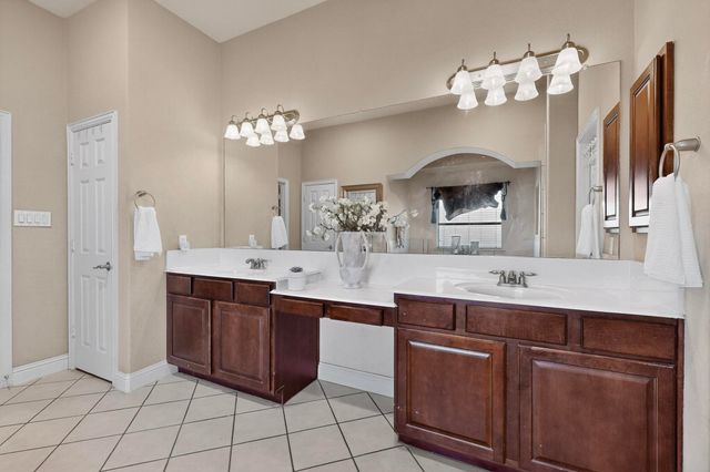 4425 Don Drive, Mansfield, TX 76063