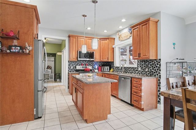 3 Nightfrost Lane, Henrietta, NY 14467