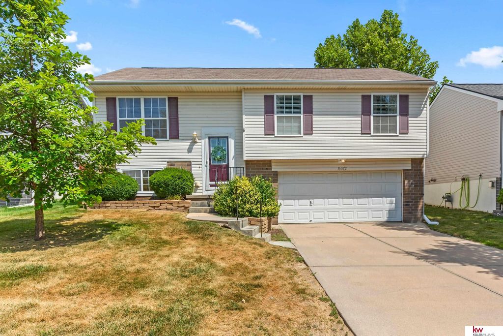 16502 Burdette Street, Omaha, NE 68116