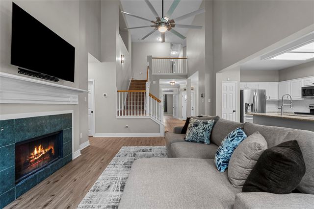 2111 Village Dale Avenue, Houston, TX 77059