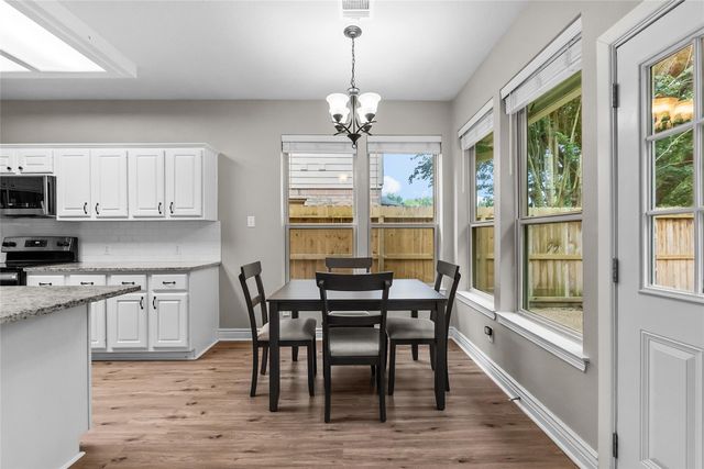 2111 Village Dale Avenue, Houston, TX 77059