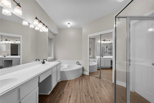 2111 Village Dale Avenue, Houston, TX 77059