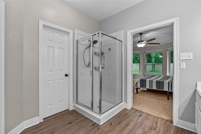 2111 Village Dale Avenue, Houston, TX 77059