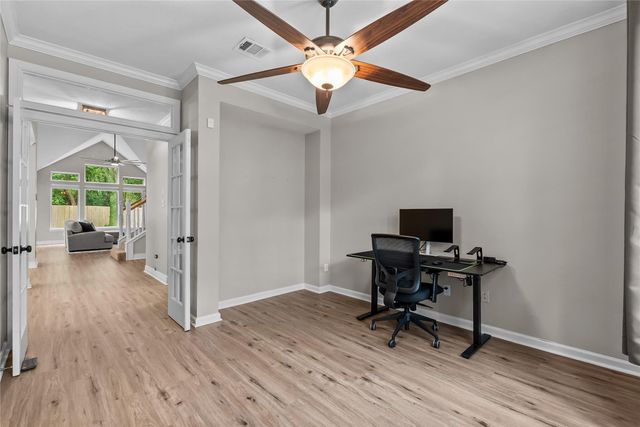 2111 Village Dale Avenue, Houston, TX 77059