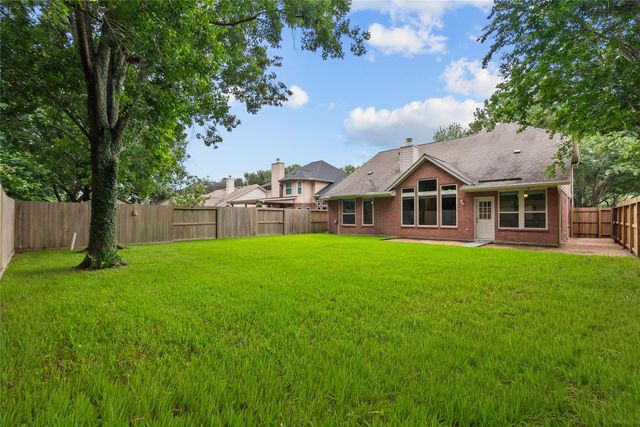 2111 Village Dale Avenue, Houston, TX 77059