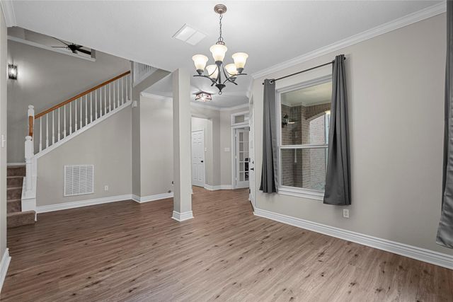 2111 Village Dale Avenue, Houston, TX 77059